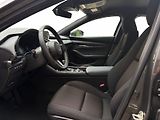 Mazda 3 (2026) G140/6AT/FWD/CENTRE LINE - náhled 9