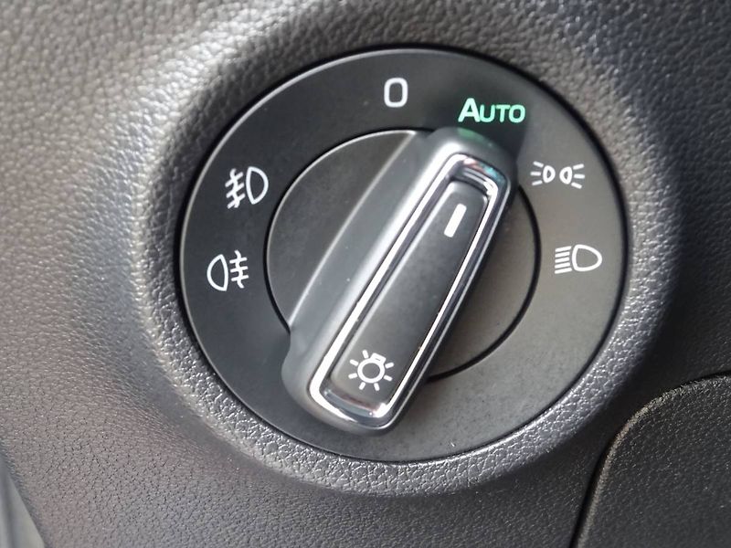 Škoda Karoq (2020) 2,0TDi /140kW DSG 4x4 Style - fotka 23 z 26