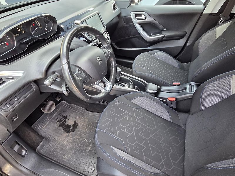 Peugeot 2008 (2019) 1.2 PT 110 ALLURE EAT6 - fotka 9 z 25