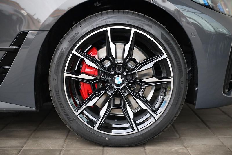 BMW Řada 4 M440i xDrive Gran Coupé - fotka 7 z 18