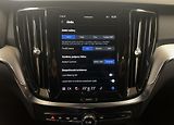 Volvo V60 RECHARGE T6, AWD PLUS DARK ČR - náhled 22