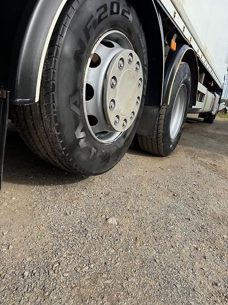 Renault Trucks T (2015) 430 6x2 Svan Tandem - fotka 16 z 23