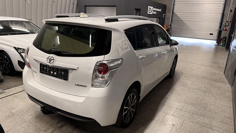 Toyota Verso (2014) 2.0DID,ČR,7 MÍST,2 MAJITEL - fotka 13 z 32