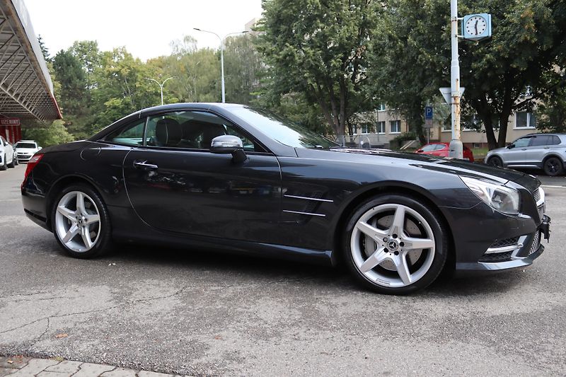 Mercedes-Benz SL Mercedes-Benz SL 500 BlueEFFIC - fotka 10 z 55
