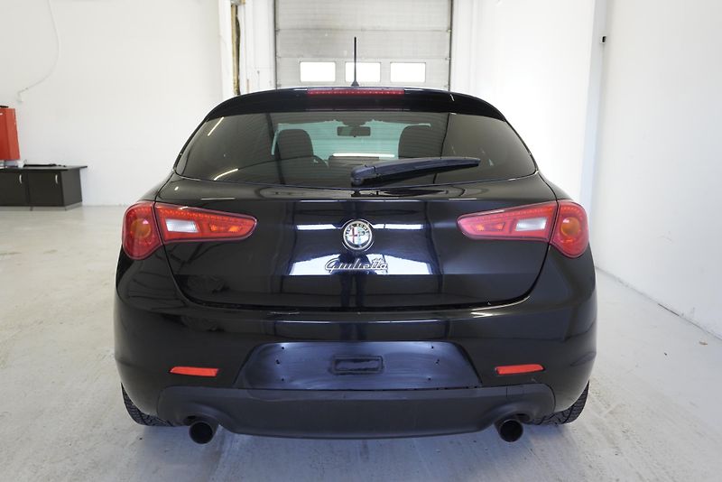 Alfa Romeo Giulietta 1.75 TBI QUADRIFOGLIO VERDE - fotka 7 z 27