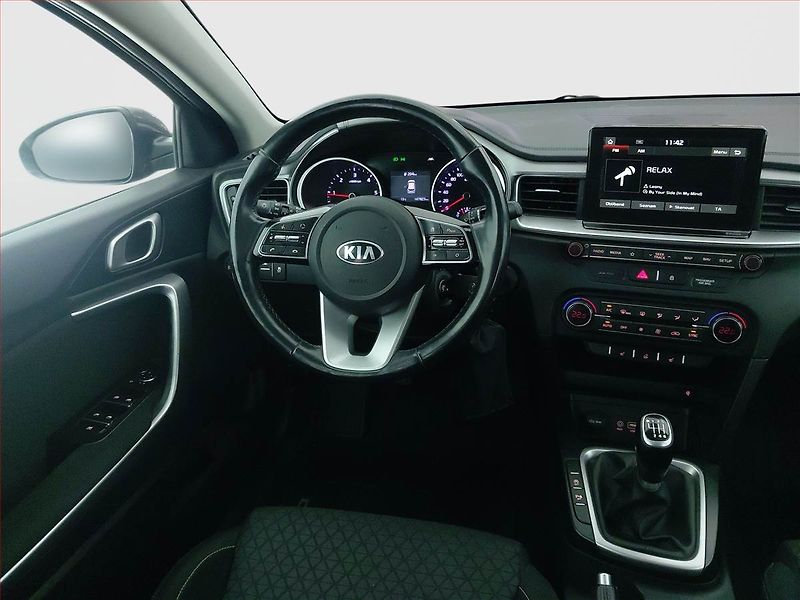 Kia Ceed (2018) 1.6 CRDi, Serv.kniha, Navi - fotka 7 z 19