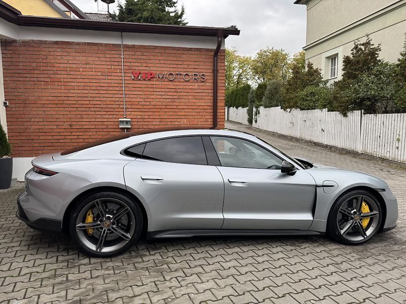 Porsche Taycan TURBO S-CARBON-MASÁŽE-BURMESTE - fotka 6 z 38