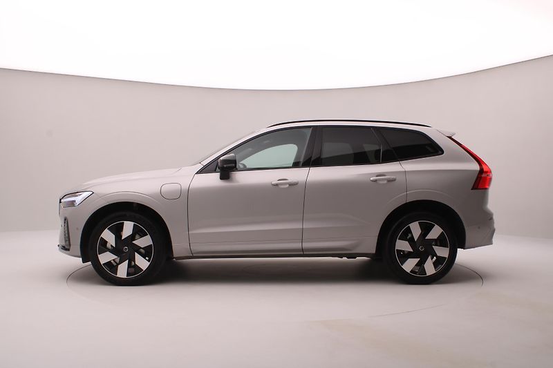Volvo XC60 T6 AWD PLUG-IN ULTIMATE DARK  - fotka 10 z 52