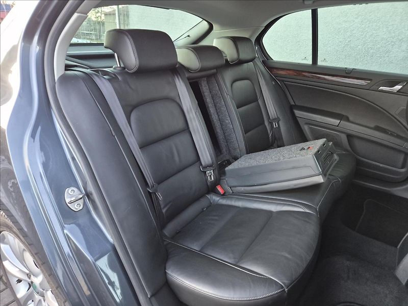 Škoda Superb 2,0 TDI 125KW DSG Kůže Xenon - fotka 22 z 33