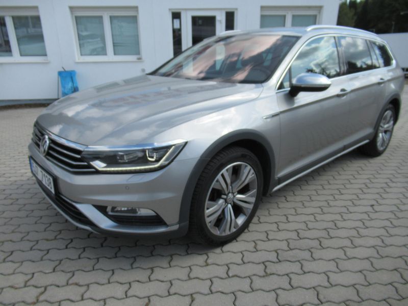 Volkswagen Passat (2016) 2,0TDI 4motion ALLTrack 240ps - fotka 1 z 17