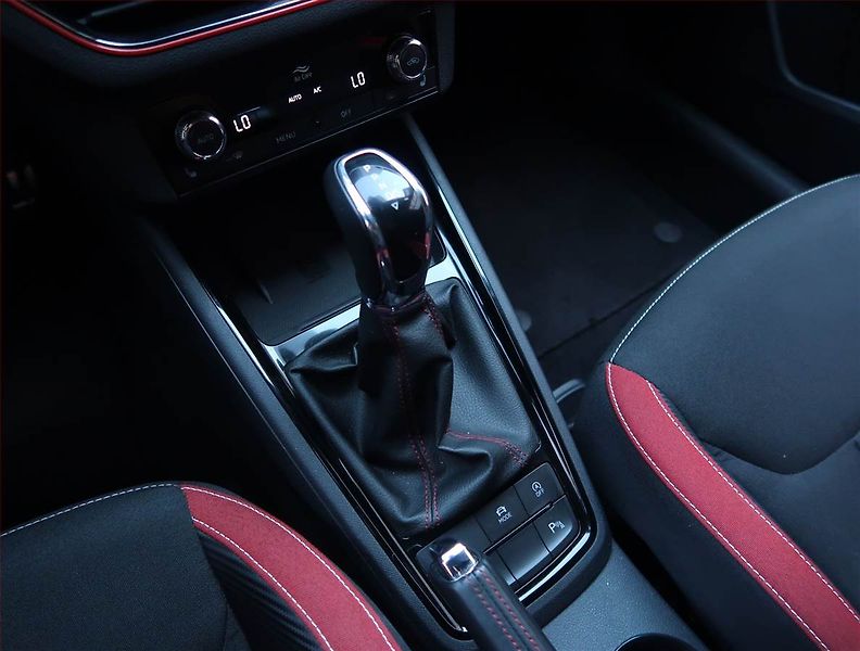Škoda Scala (2022) Monte Carlo 1.0 TSI - fotka 13 z 21