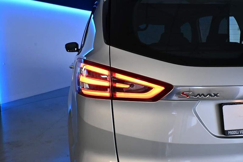 Ford S-MAX (2019) 2.0 TITANIUM 8AT ECOBLUE - fotka 30 z 31