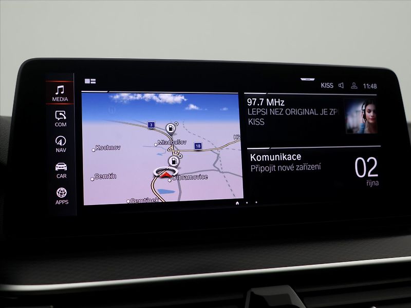 BMW Řada 5 3.0 540d 250kW xDrive CZ DPH - fotka 28 z 44