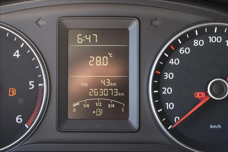 Volkswagen Transporter 2,0 TDI 103KW 9MÍST 4X4 PO STK - fotka 36 z 46