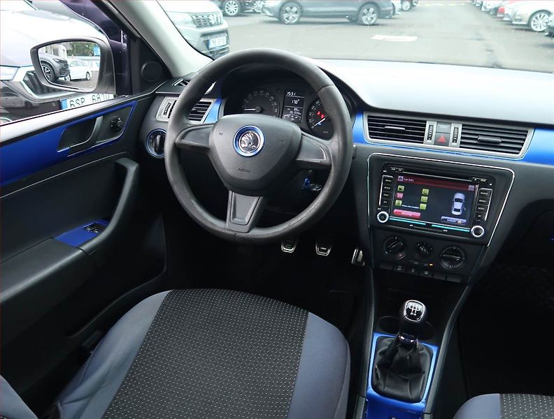 Škoda Rapid (2014) Ambition 1.6 TDI - fotka 7 z 17