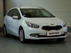 Kia Ceed (2013) 1.6GDi, ČR, AC, park.čidla - fotografie inzerátu