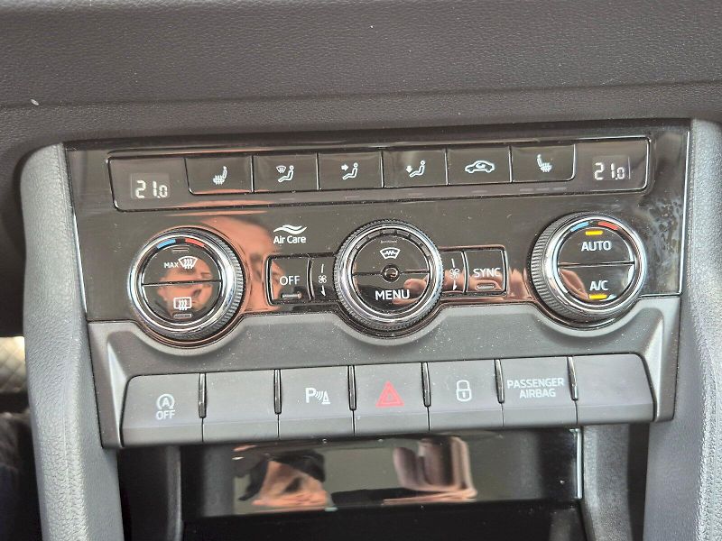 Škoda Karoq (2025) Top Selection 1.5TSi 110kW 7°D - fotka 28 z 32