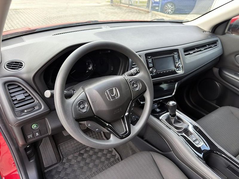 Honda HR-V 1.5 i-VTEC 96 kW 37tkm ČR - fotka 15 z 27