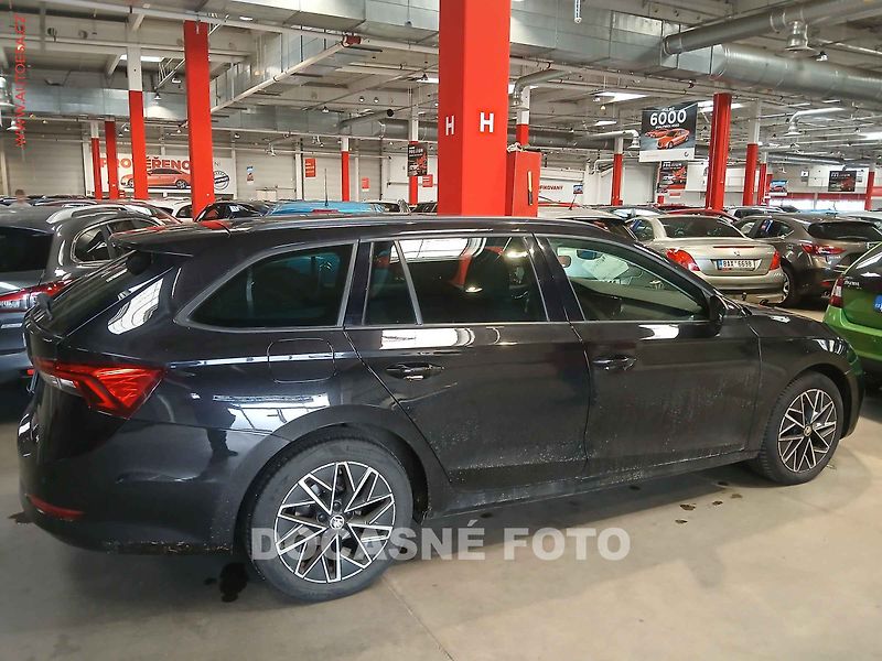 Škoda Octavia (2020) 2.0 TDI, AT, navi, LED - fotka 2 z 3