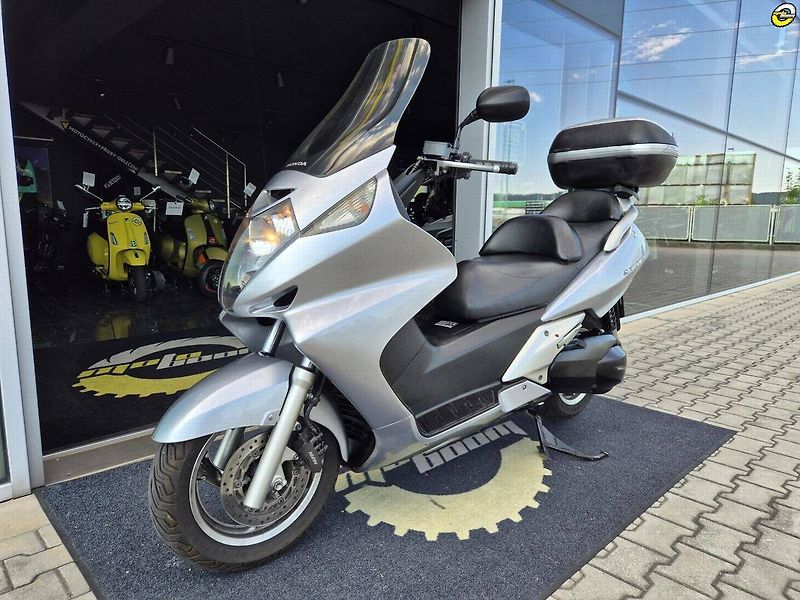 Honda FJS 600 Silver Wing (2005) - fotka 8 z 26