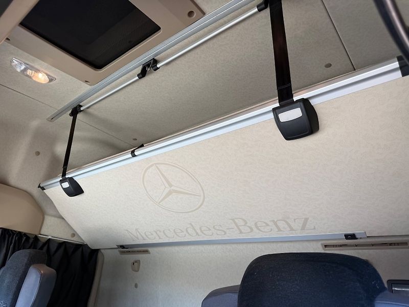 Mercedes-Benz 1845 Actros EURO 6 MEGA/lowdec - fotka 16 z 20