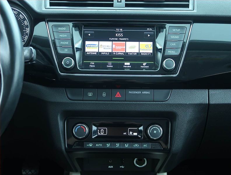 Škoda Fabia (2015) Ambition Plus 1.2 TSI - fotka 12 z 17