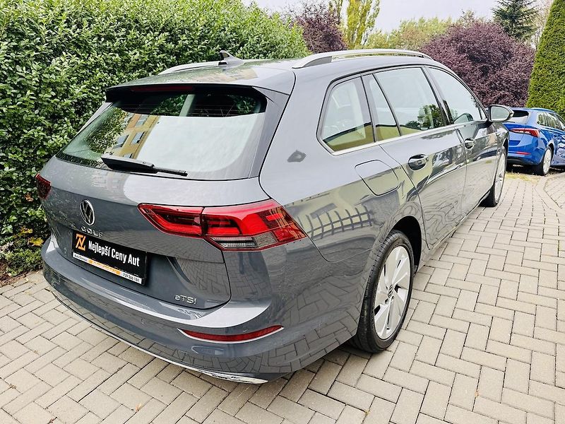 Volkswagen Golf (2023) 1.5 eTSI 110 kW mHEV Style DSG - fotka 5 z 21