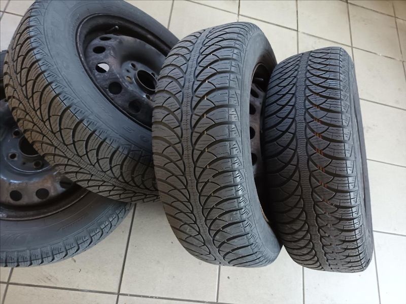 Hyundai ix20 1,4 CVVT,66KW,KLIMA,KOLA, - fotka 38 z 45