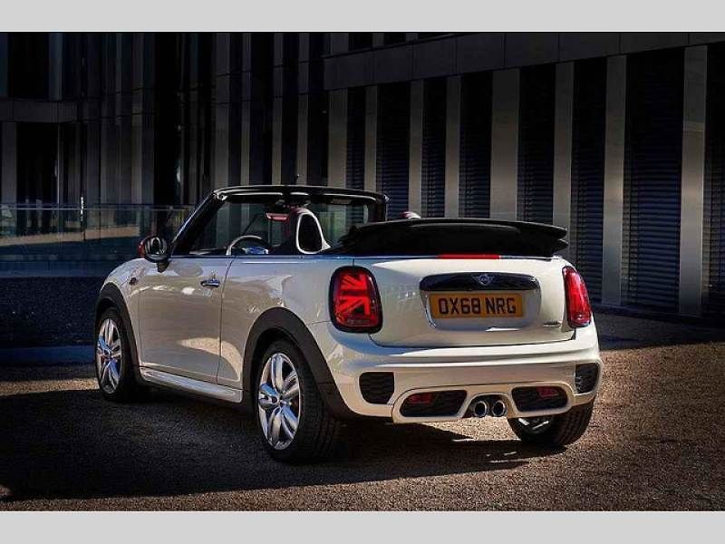 Modernizované MINI John Cooper Works