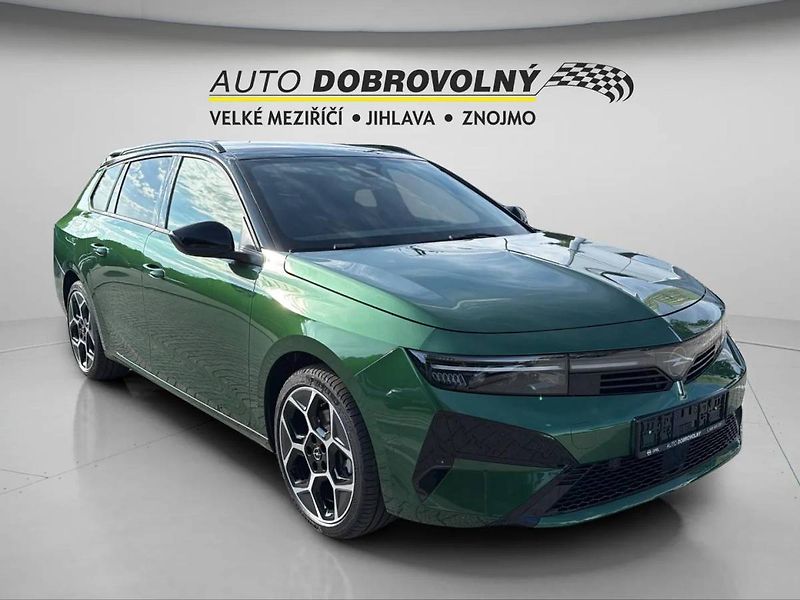 Opel Astra (2026) Nová Ultimate ST Hybrid 1.2 TU - fotka 11 z 24