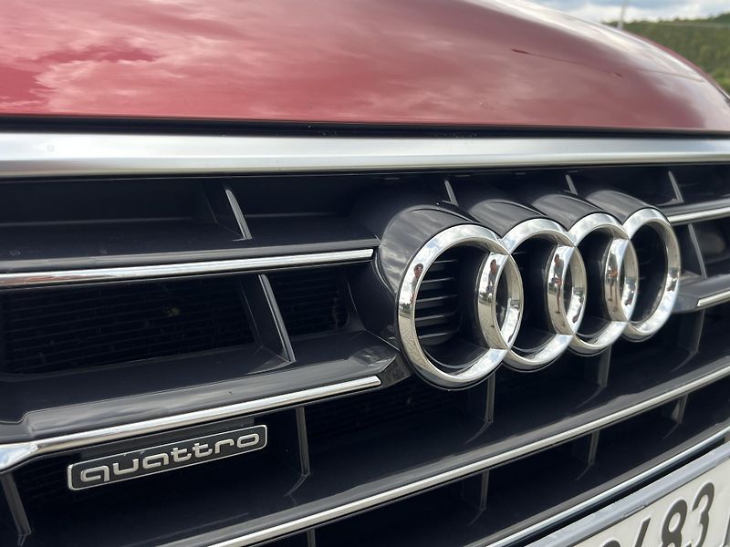 Audi Q5 (2019) 2.0 TDI 4x4 quattro - fotka 11 z 35