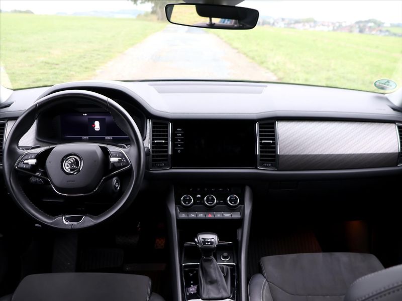 Škoda Kodiaq 2,0 TDI 147kW DSG Style 4x4 DP - fotka 11 z 33