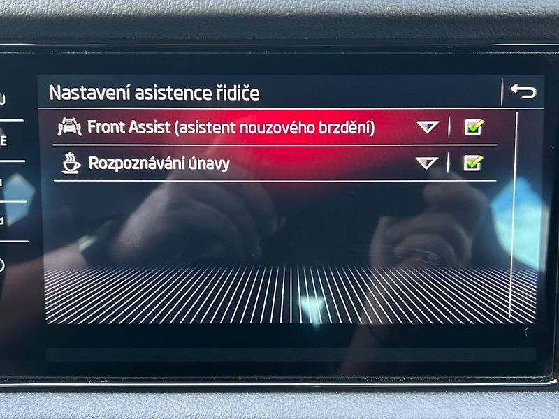 Škoda Kodiaq (2022) 2.0 TDI 7DSG 4x4 Sportline - fotka 16 z 35