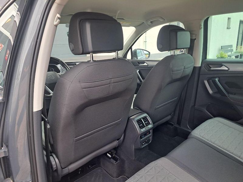 Volkswagen Tiguan (2021) 1.5 TSI Life Business, ZÁRUKA - fotka 30 z 35