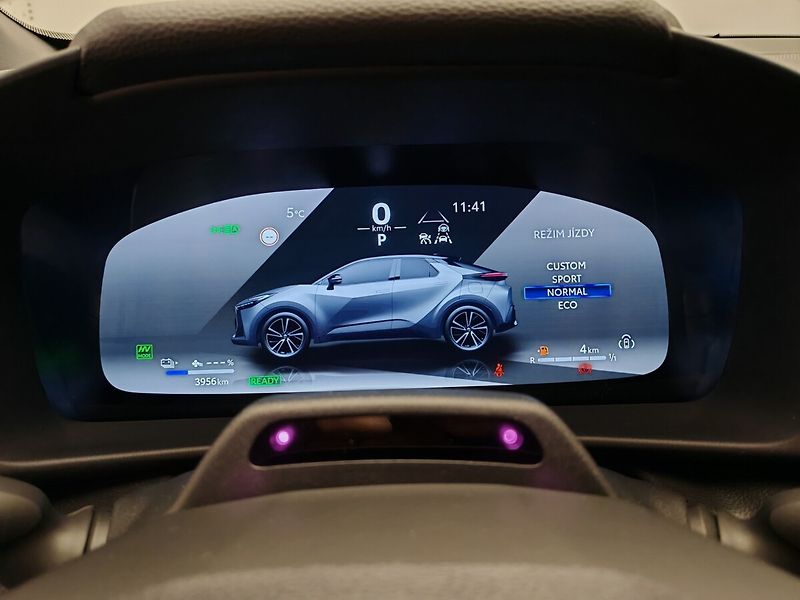 Toyota C-HR 2.0 PHEV 4x2 GR SPORT - fotka 37 z 49