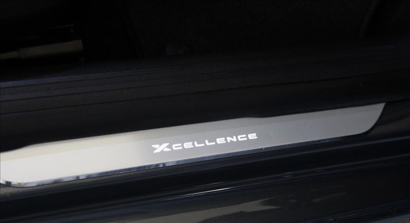 Seat Leon 1,8 TSi Xcellence FullLED, ACC - fotka 36 z 48