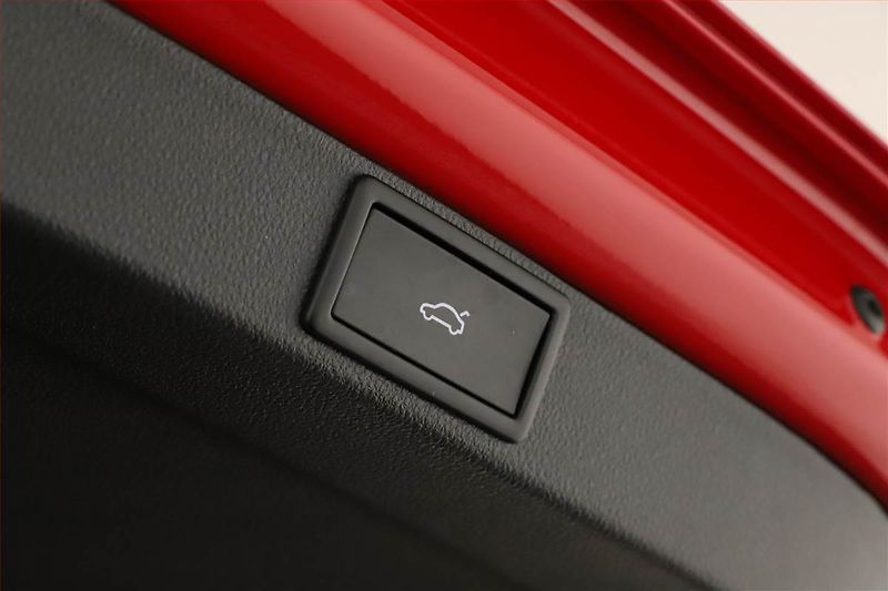 Škoda Octavia (2025) 1.5 eTSI mHEV, SPORTLINE - fotka 12 z 16