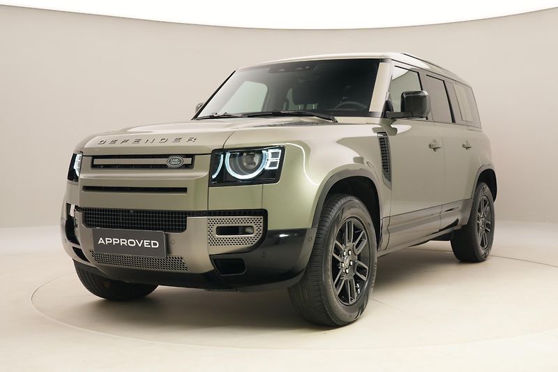Land Rover Defender 110 D300 X-DYNAMIC SE AWD CZ - fotka 1 z 46
