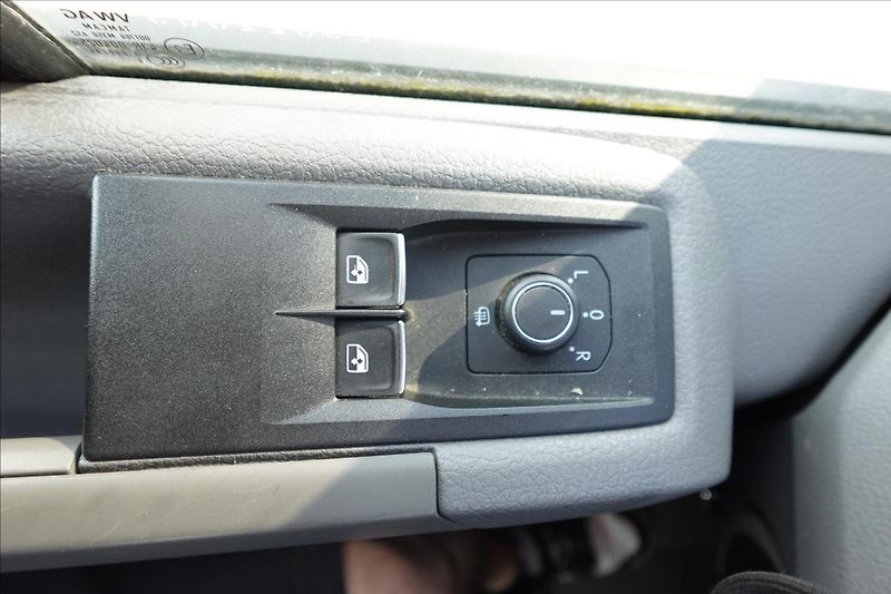 Volkswagen Crafter 2,0 TDI  VW L2H2 KLIMA - fotka 16 z 33