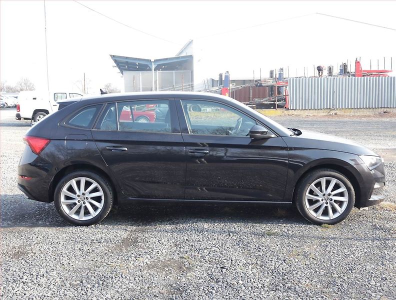 Škoda Scala (2019) 1.0 TSI, Automat, Navi - fotka 6 z 22