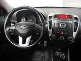Kia Ceed (2013) 1.4i, ČR, AC, tempo - náhled 11