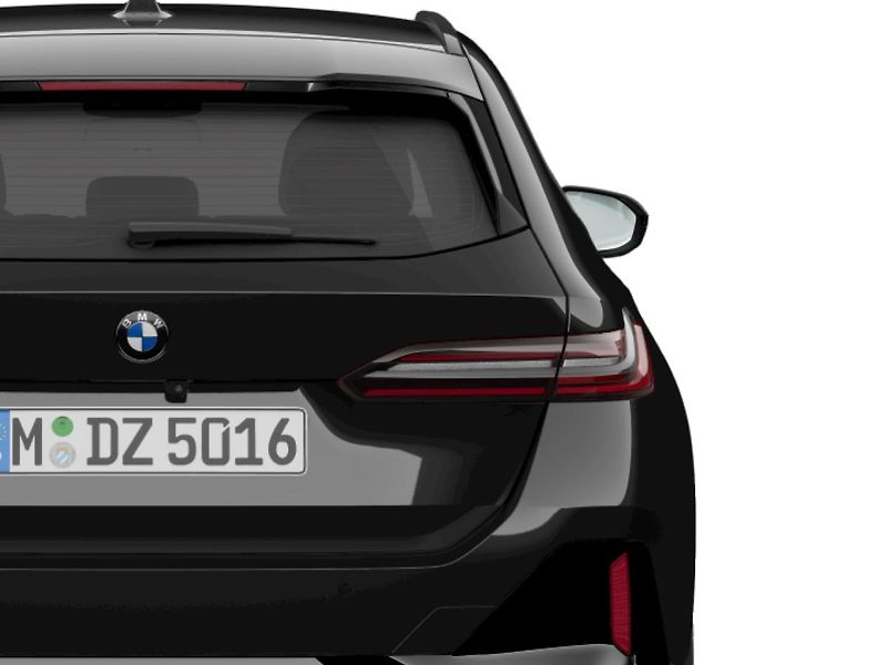 BMW Řada 5 (2026) 540d xDrive Touring - fotka 5 z 10
