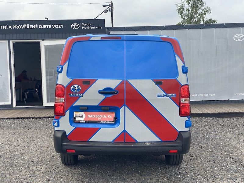 Toyota ProAce 2.0D, ČR, Active L2, navi, DPH - fotka 6 z 15