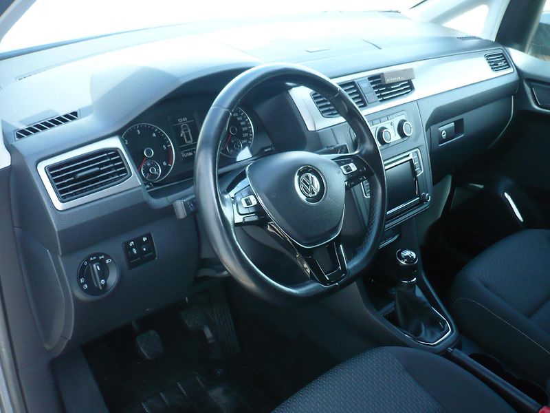 Volkswagen Caddy 2.0TDI 110Kw Serviska Klima - fotka 13 z 30