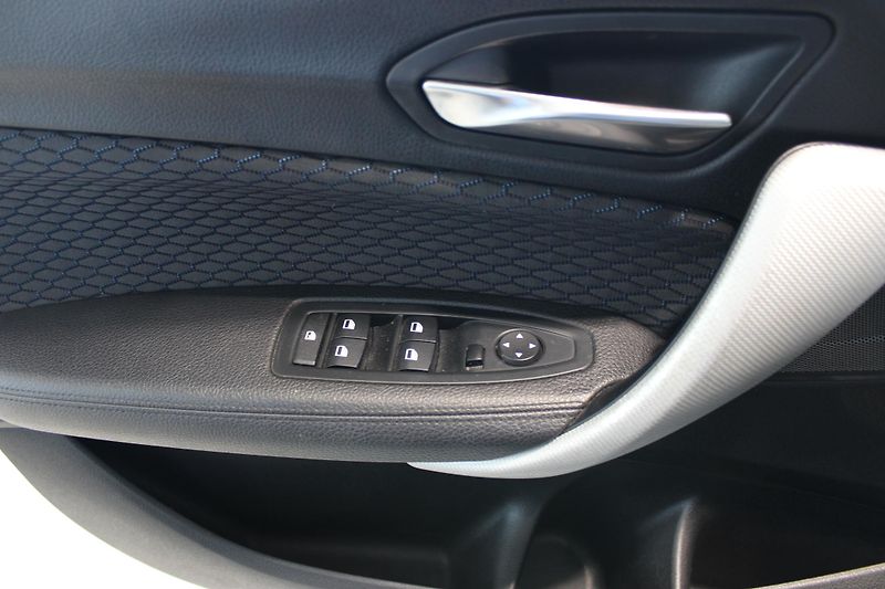 BMW Řada 1 (2015) 116d,115HP,M-PAKET, - fotka 17 z 20