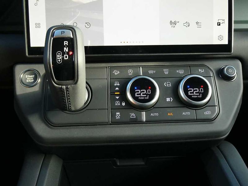 Land Rover Defender (2026) 110 3,0 TROPHY EDITION D350 - fotka 32 z 47
