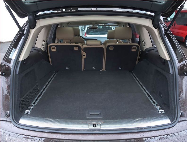 Audi Q7 (2012) 3.0 TDI, 4X4, Automat, Kůže - fotka 14 z 18