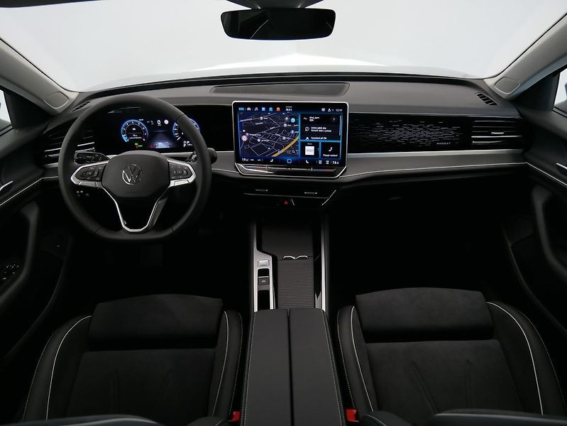 Volkswagen Passat - fotka 5 z 25