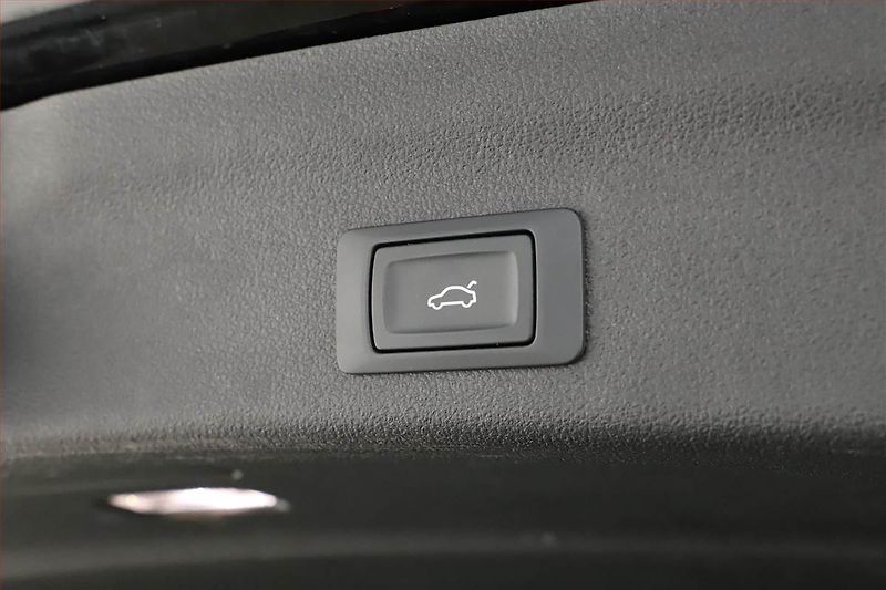 Audi A6 (2023) 40 TDI - fotka 18 z 18
