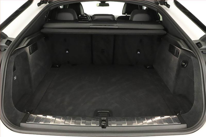 BMW X6 (2025) xDrive40i - fotka 11 z 21